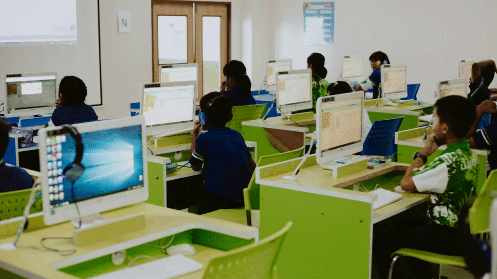 students are learning data visualization in their computer screen in the classroom